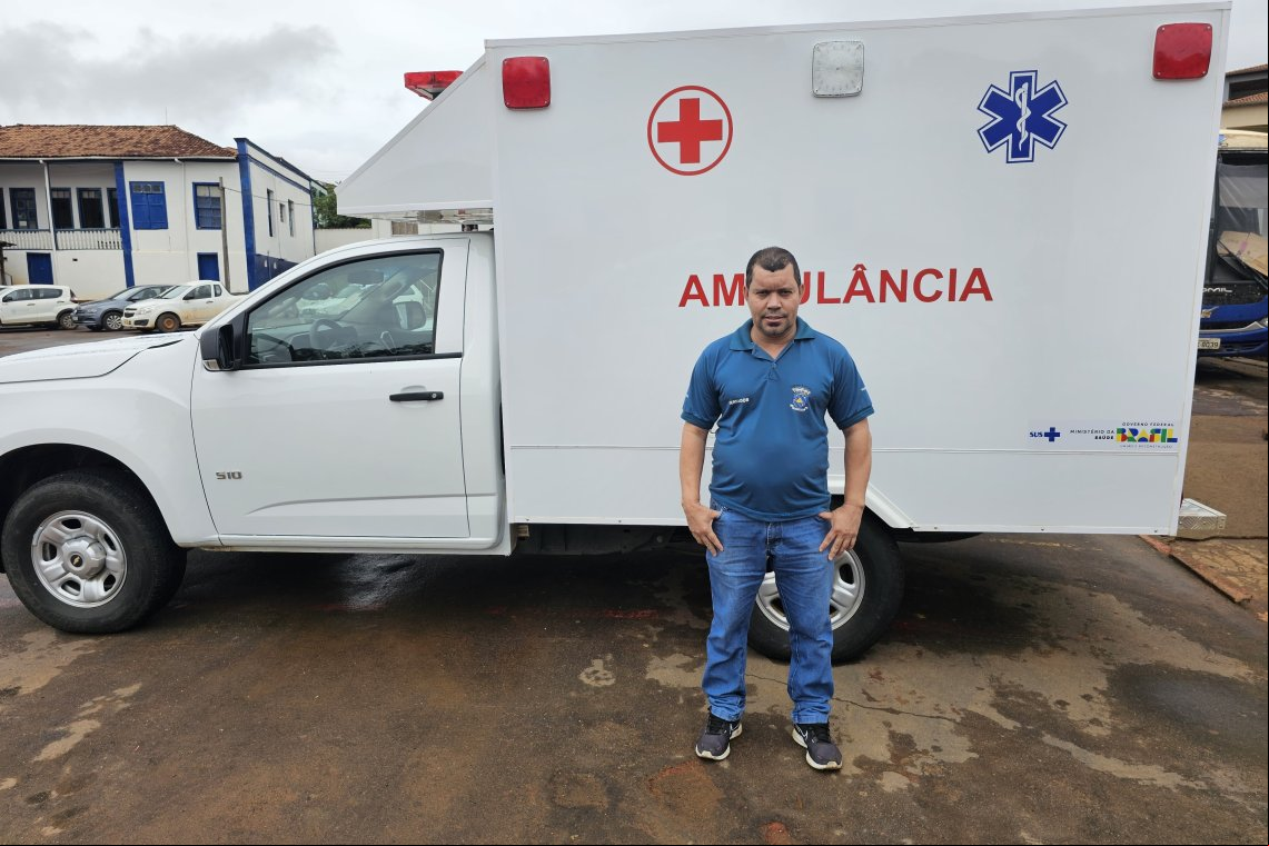 Vereador Valdeni Siqueira assegura nova ambulância S10 para Itamarandiba através de emenda parlamentar